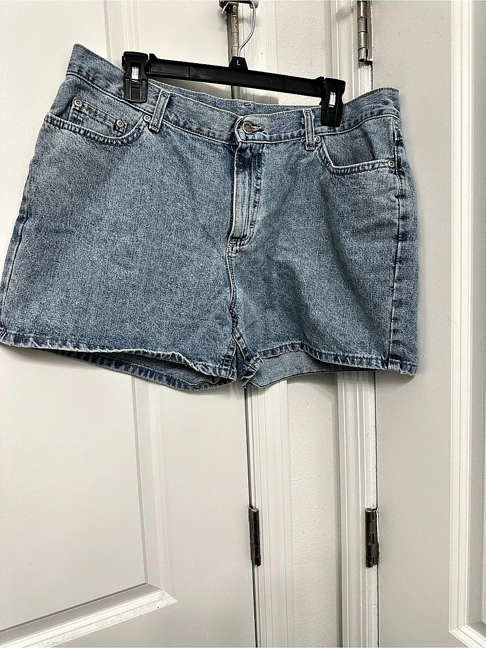 Lee Riveted by Lee Denim Jean Shorts in Blue
